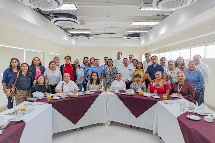 La Universidad del Caribe mantiene altas tasas de eficiencia terminal y titulación