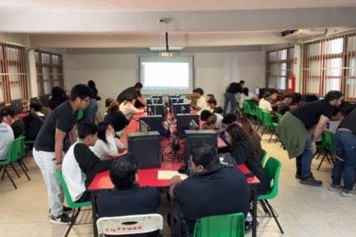 La Universidad del Caribe acerca la ingeniería a estudiantes del CECyTE