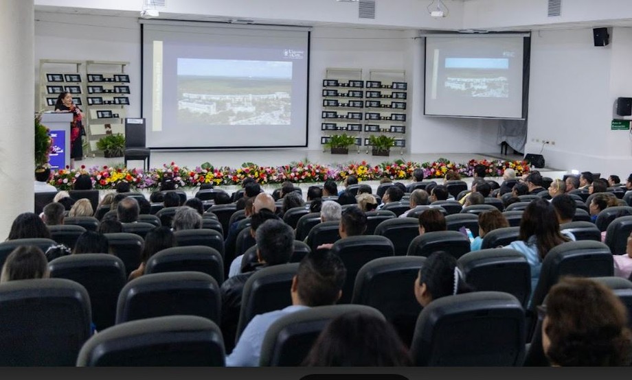 Construcción de aulas, programas educativos y de inclusión, destacan en mensaje de Rectoría