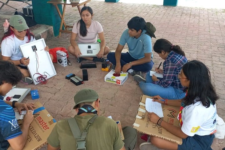 Estudiantes de Ingeniería Ambiental de la Unicaribe comparten conocimientos con scouts